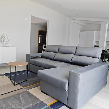 Apartment King's Village *