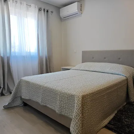 King's Village Apartamento *